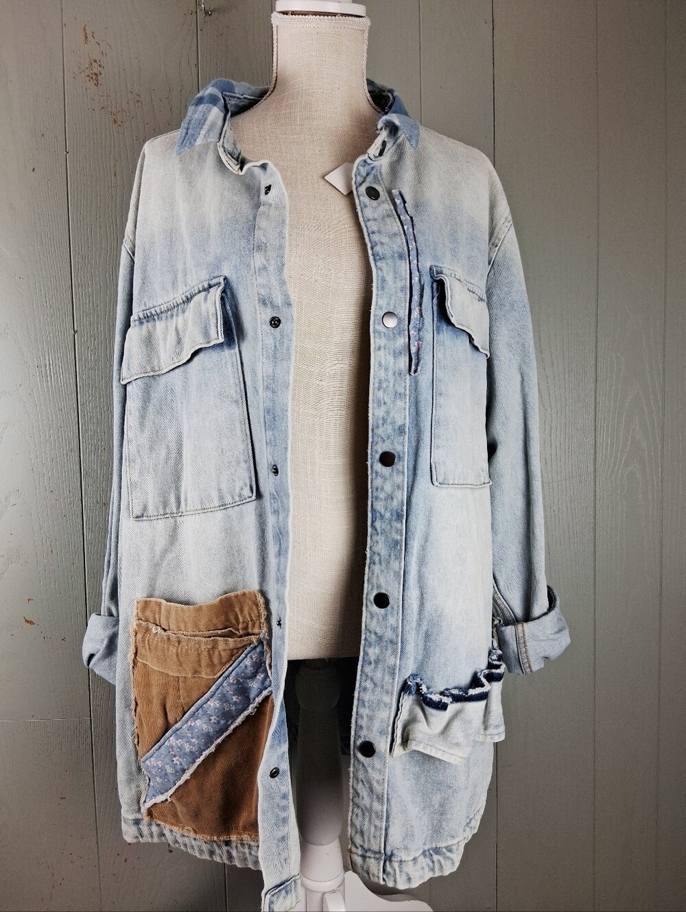 Upcycled Denim Jacket Chore Coat OOAK Large Quilt Applique Cottage Farmhouse - Picture 3 of 15
